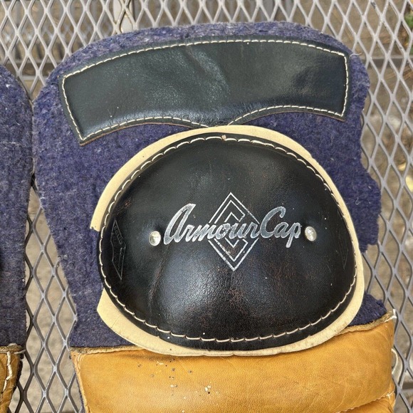 Vintage Cooper Black Diamond DG2 Leather Hockey Shin Pads Leg Guards - Picture 2 of 16